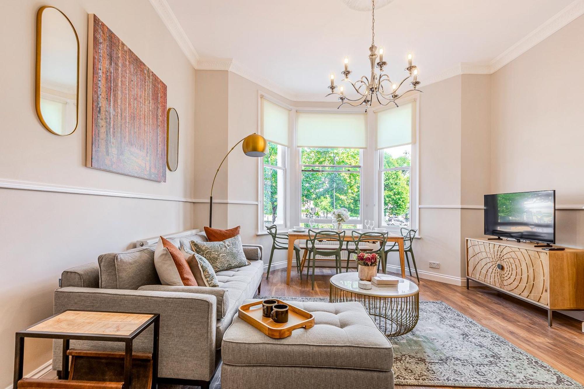 Stylish 2br Flat With Terrace In North Kensington Appartamento