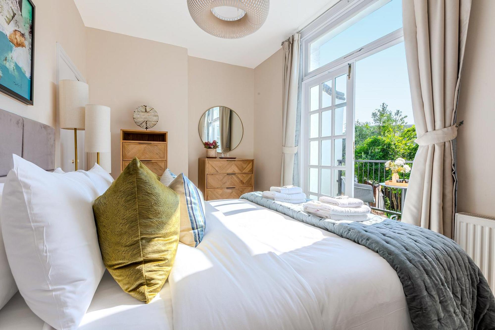 Appartamento Stylish 2br Flat With Terrace In North Kensington