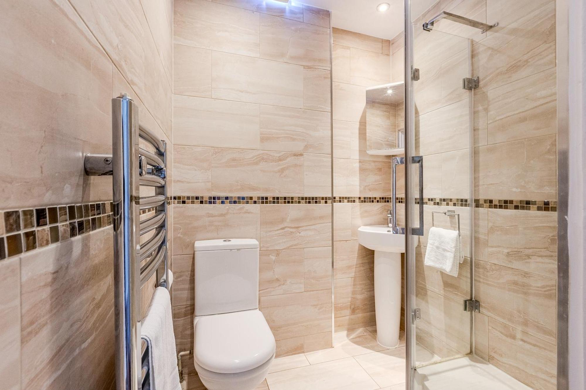 Stylish 2br Flat With Terrace In North Kensington Appartamento *