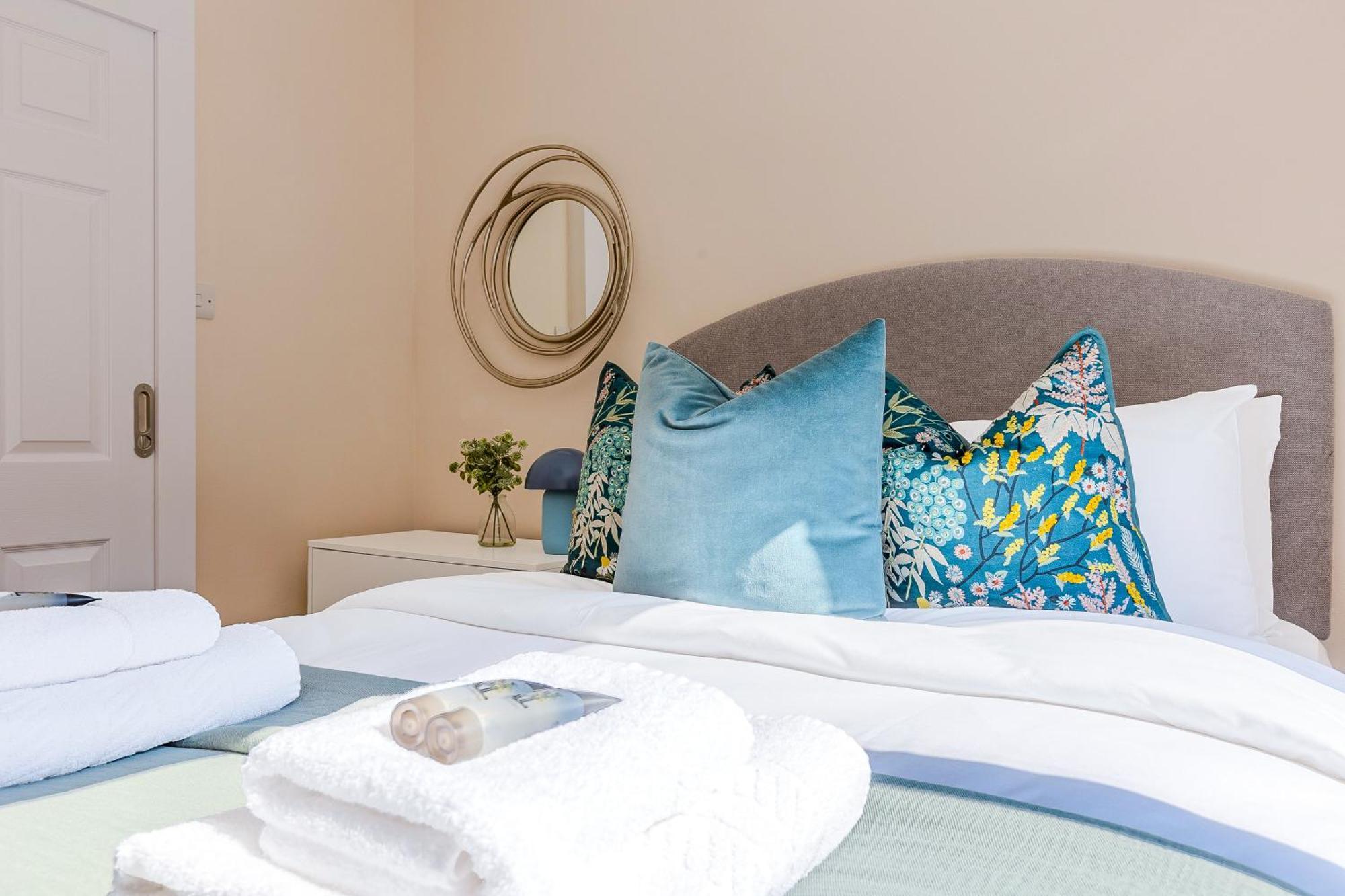 Stylish 2br Flat With Terrace In North Kensington Appartamento Londra